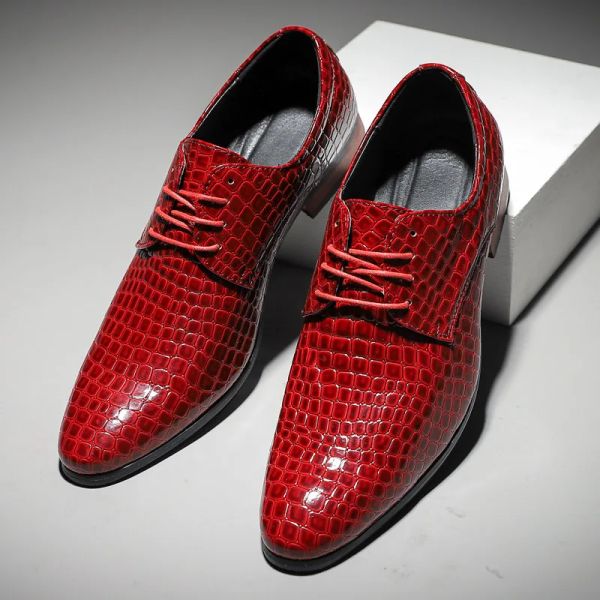 Sapatos Weh Italian Red Men's Crocodile Shoes Moda Sapatos de Casamento Classic Luxo Sapatos formais de vestido de luxo Men