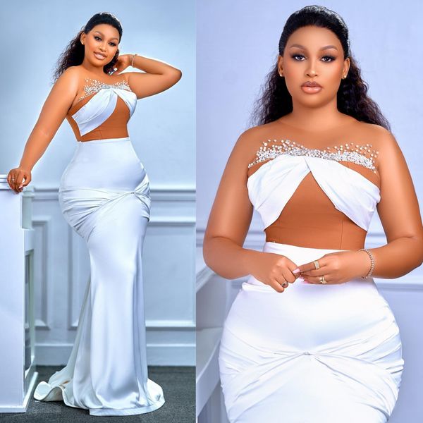 2024 Abito da sposa a sirena per la sposa Plus Size Illusion Abiti da sposa Collo trasparente Strass Abiti da sposa in rilievo per donne nere africane D174