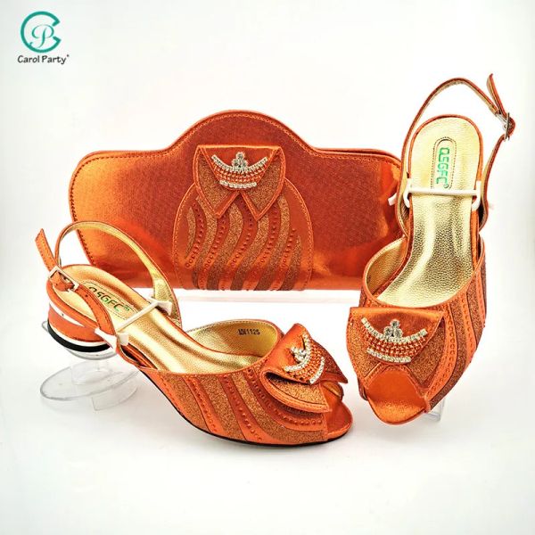 Stivali scarpe arancioni arancione e borsa abbinata per scarpe da donna africane per feste e set di sacchetti design italiano scarpe da sposa e borsa