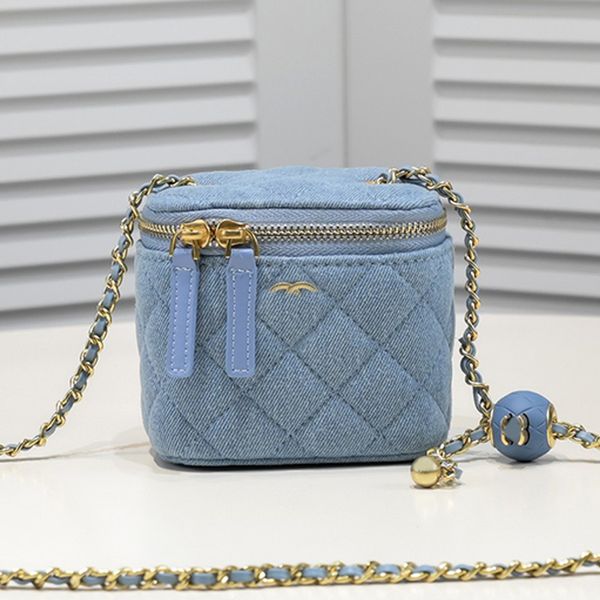 Designer Bolsas de cosméticos Casos de luxo Bolsa de bolsa de corpo cruzado Bolsa de alta qualidade caixa pequena caixa de armazenamento pequena caixa de jeans de ouro ajustável comprimento 8101 D0071