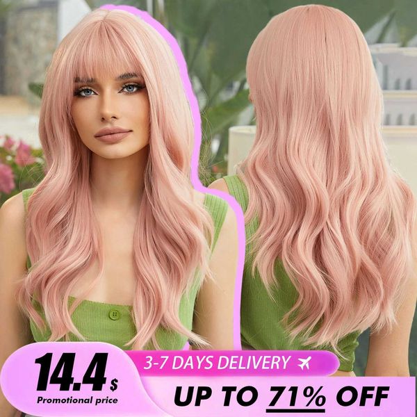 Parrucche sintetiche Elemento Parrucca sintetica riccia a corpo lungo con frangia Parrucche per capelli rosa pompelmo per donne Festa quotidiana Cosplay Resistente al calore 240328 240327