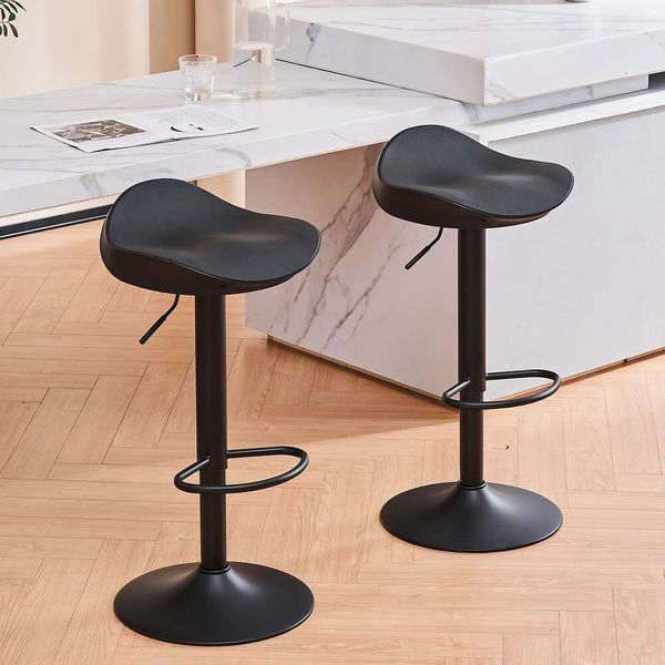 Набор из 2 современных металлических поворотных барных стульев с регулируемой высотой и подставкой для ног - эргономичный обтекаемый кухонный островной стул, барный стул (черный)