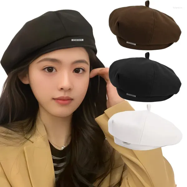 Berets Retro Woolen Winter Frauen Mädchen Nette Einfarbig Metall Brief Hüte Elegante Tägliche Shopping Maler Hut Mode Zubehör