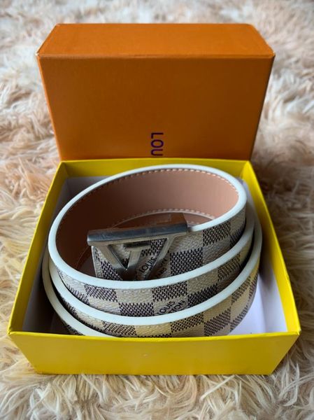 Modedesignerin Lu Belt Brand 3,8 cm glattes Schnalle Männer und Frauen Design 15 Business Classic Old Color