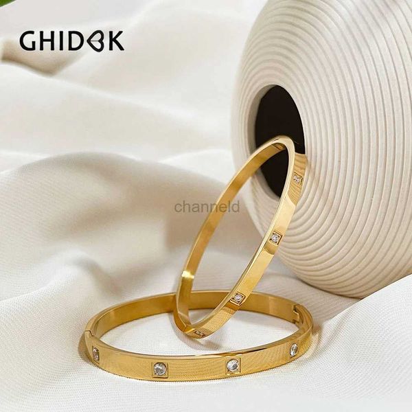 Bangle GHIDBK requintado 316L 18K PVD banhado a ouro pave zircon cristal pulseiras sólidas para mulheres destruir grátis novo 240319