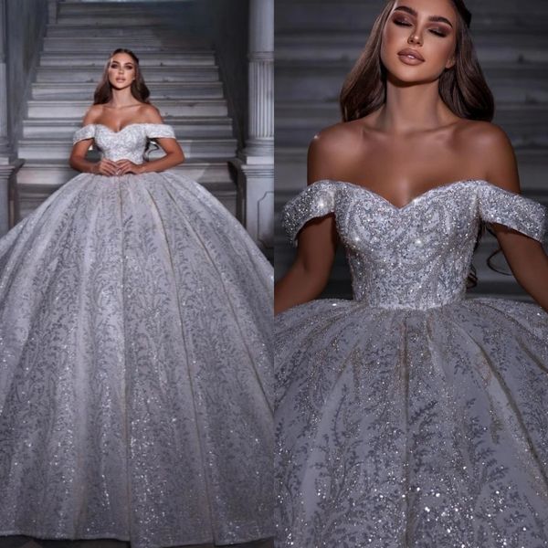 Abiti da sposa con paillettes glitterate Abiti da sposa con spalle scoperte Abiti da sposa con maniche corte con lacci su misura Sweep Train Vestido de novia