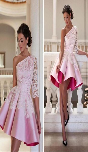 Дешевые розовые короткие платья для выпускного вечера трапециевидной формы со складками на одно плечо Сладкие 16 выпускных платьев с кружевными аппликациями Коктейльные платья5976456