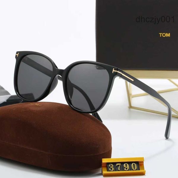 Tf Ft Tom Designer Óculos de Sol Luxo para Mulheres Óculos Homens Clássico Uv 400 Lente Polarizada Óculos Moda Adequado ao Ar Livre Praia 2CLA 2CLA