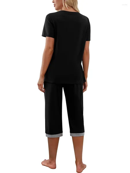 Zweiteilige Damenhose, Damen-Pyjama-Set, kurzärmliges T-Shirt mit V-Ausschnitt und Capri-Nachtwäsche, Kontrastfarbe, Blumen- und Leoparden-Lounge-Anzüge