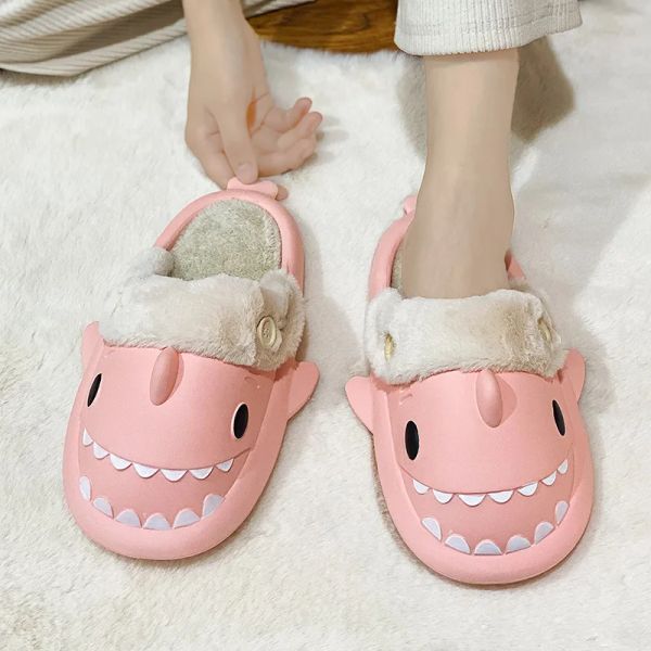 Stivali inverno donna pantofole in velluto per bambini simpatici pannelli da squalo adulti scarpe di cotone domestico uomo farcifere peluche calde peluche