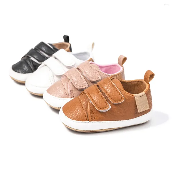 Primeiros caminhantes Chegada Sapatos de bebê Multicolor Sólido Pu Couro Sola Macia Borracha Não-Slip Infantil Fairst Mocassins Berço