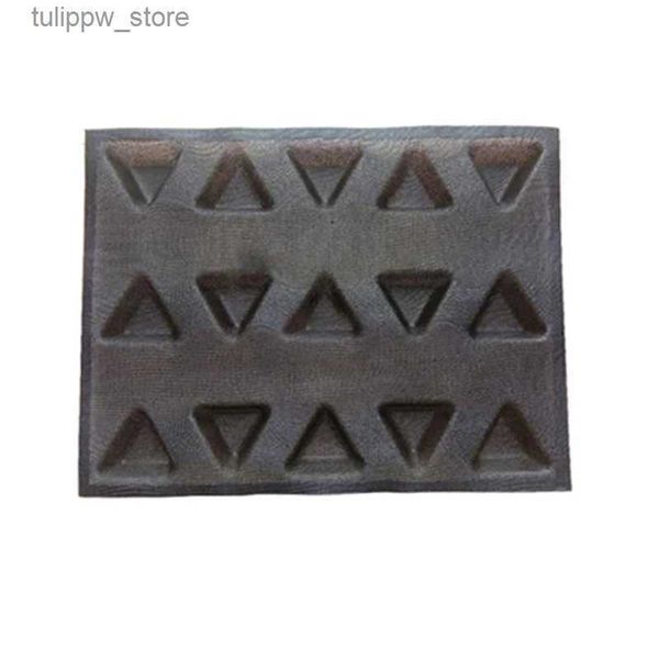 Stampi da forno Fibra di vetro Silicone Stampo triangolare per pane Vari Hamburger Biscotti Puff Stampo poroso Torta Crostata Pan Antiaderente Strumento da forno 38,5 X 2 L240319