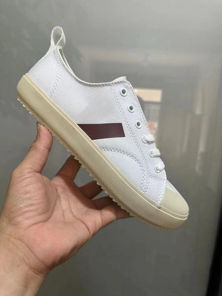 2024 Life a basso contenuto di carbonio Verde V Platform di cotone organico Sneakers Women Casual Classic White Designer Mens