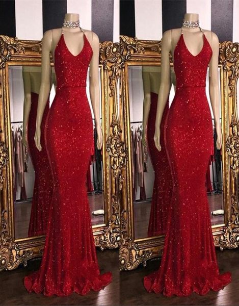 2019 Red Sparkling Paillettes Sirena Abiti lunghi da ballo Halter Beaded Backless Sweep Train Abiti da sera formali per feste1202036