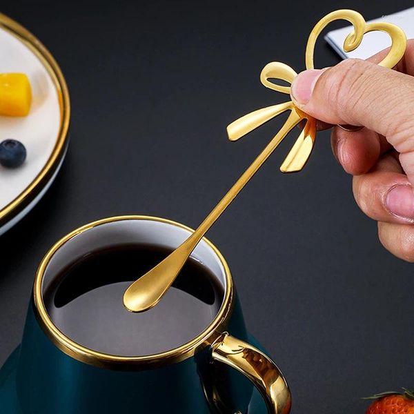 Kaffeelöffel, 1 Stück, hochwertiges 3D-Schleifenknoten, herzförmiges Mini-Löffel, Tee, Dessert, hängendes Gold-Silber-Edelstahl-Besteck