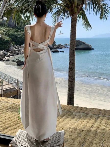 Lässige Kleider Weiß Französisch Elegant Ärmellos Sexy Rückenfrei Strand Slip Frauen 2024 Sommer Mode Geburtstag Party Langes Kleid Einfachheit
