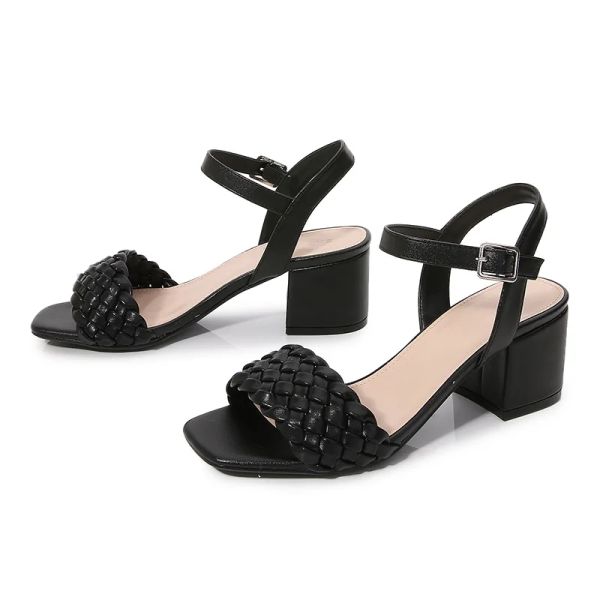 Sandálias verão nova marca tornozelo tira de sandália rasa PU 5,5 cm de calcanhar quadrado tira quadrada dedo dedo grosso calcanhar feminino