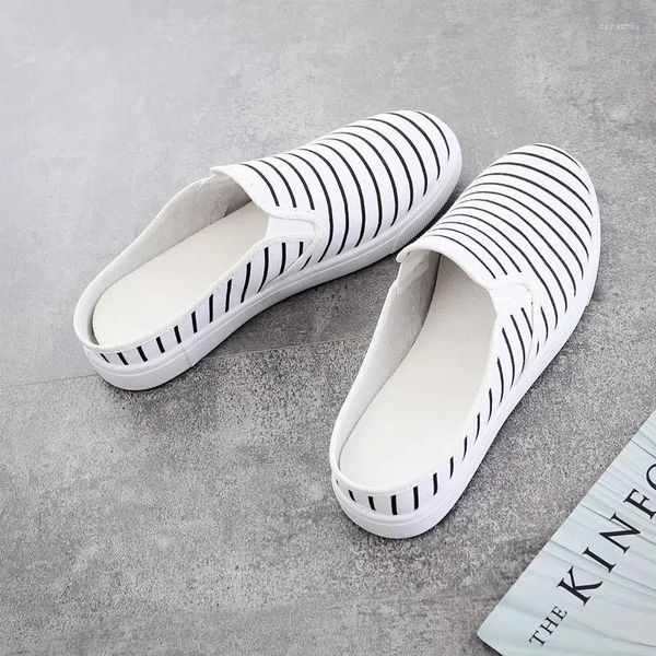 Scarpe casual Cresfimix Fashion Sweet Round Toe Black White Stripe Spring Slip on Flat for Women Student School Work El A931