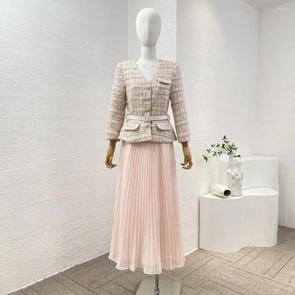 Abiti da lavoro 2024 Primavera di alta qualità con cintura rosa paillettes scintillanti tweed pieghettato chiffon a metà polpaccio abito elegante da donna