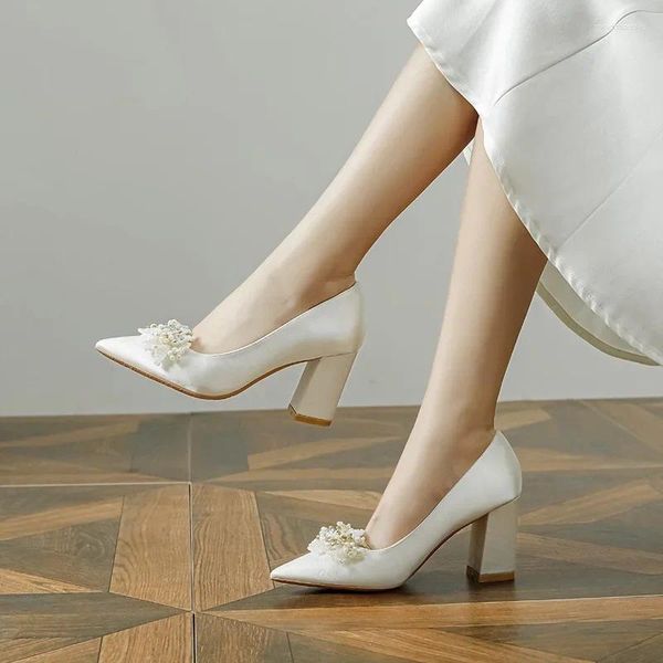 Модельные туфли 30–44, 2024 г., белые свадебные женские туфли-лодочки на толстом каблуке с острым носком и подружкой невесты