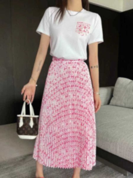 Lüks Kadın Elbise Tasarımcısı Kadınlar İçin İki Parça Elbise 2024 İlkbahar/Yaz Yeni Kısa Gömlek Piled Yarım Etek Baskı Baskı Çiçek Takım 888R