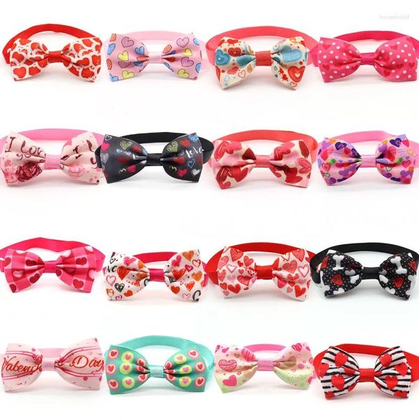 Köpek Giyim 100 PCS Sevgililer Günü Yay Ties Güzel Kalp Aksesuarları Kedi Kravatları Tatil Bowties Pet Malzemeleri