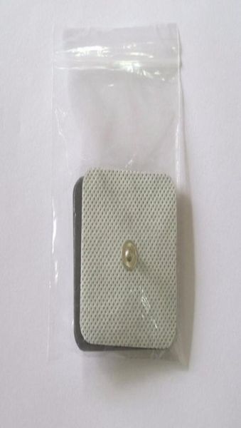 12pcs Square Stud Pads 4x4cm On Tens EMS Makine Elektrot Pedi Yeniden Kullanılabilir Uzun Yaşam Kendi Yapışkan F Masaj Dijital Terapi Makinesi6984091