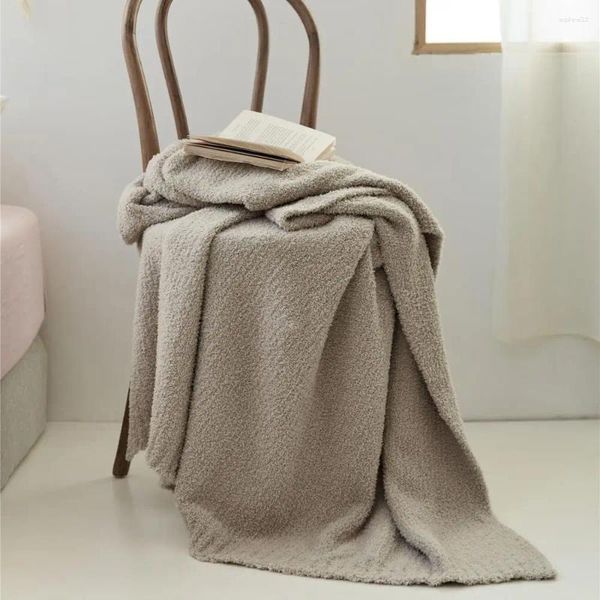 Coperte 2024 Marca Super Soft Caldo Accogliente Traspirante Grigio Beige Autunno Decor Copriletto Lavorato a maglia Divano Letto di Lusso Coperta da tiro