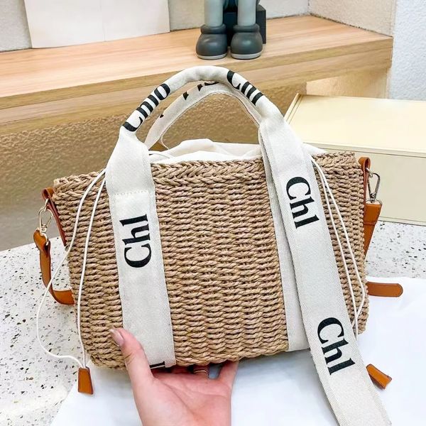 Lüks üst tutamaklı rafias örgü plaj çantası 2 boyutlu kadın sepet tasarımcısı odunsu crossbody çanta moda adam yaz spor salonu seyahat büyük tote çanta omuz debriyaj çanta