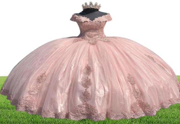 Mütevazı balo elbisesi quinceanera omuz apliklerinden dantelli tatlı 16 ucuz parti elbise vestido de 15 anos3938254