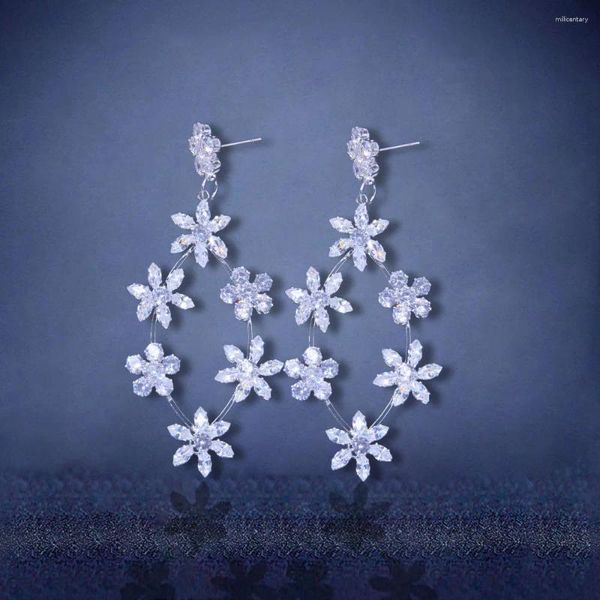 Brincos pendurados luxo zircônia cúbica forma de flor joias de casamento para mulheres bling cz cristal branco pingente de noiva joias