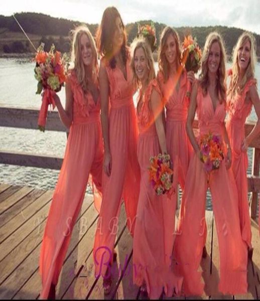 2022 Neue Ankunft Chiffon Korallen Brautjungfer Kleid Lange Overalls V-ausschnitt Plus Größe Strand Hochzeit Gast Party prom Kleider3511953