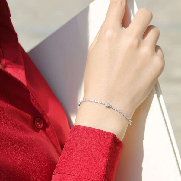 S925 Серебряный мосонитовый квадратный браслет Женская мода Ручная работа Dream Shadow Starlight Новые ювелирные изделия
