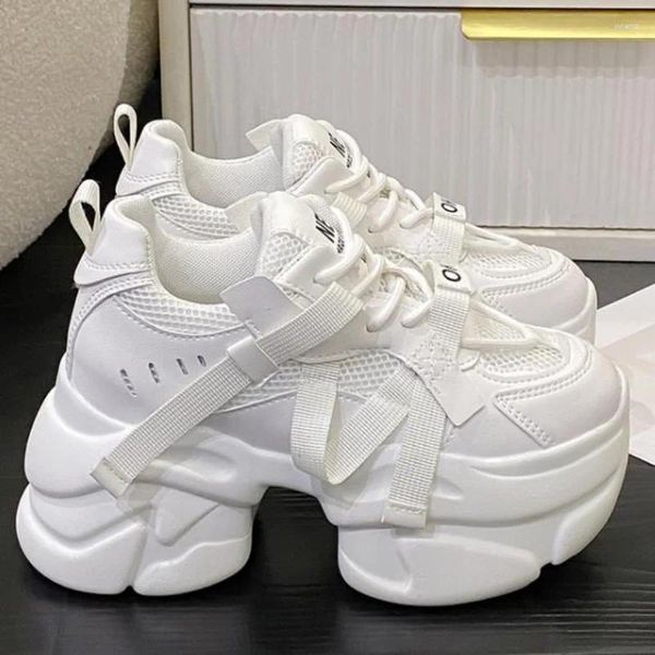 Sapatos casuais branco chunky tênis feminino outono plataforma de salto escondido esportes pai mulher rendas até malha respirável 8cm