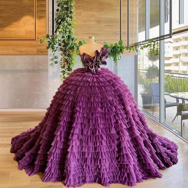 Lila Prinzessin Ballkleid Quinceanera Kleid Abgestufte Röcke Herzförmiger Ausschnitt Rüschen Party Süße 16 Kleider Vestidos De