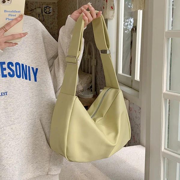 Bolsas de ombro de alta capacidade bolsa feminina 2024 nicho de couro macio tote para estudantes universitários crossbody