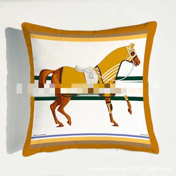 Vendita all'ingrosso Top New Pattern Light Luxury Horse Series Cuscini quadrati Holland Velluto Super Soft Decorazione della stanza del campione Fodera per cuscino con stampa