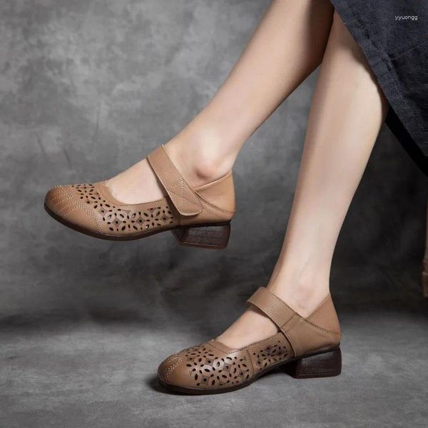 Классические туфли. Летние женские сандалии с отверстиями из натуральной кожи на мягкой подошве, повседневные для женщин.