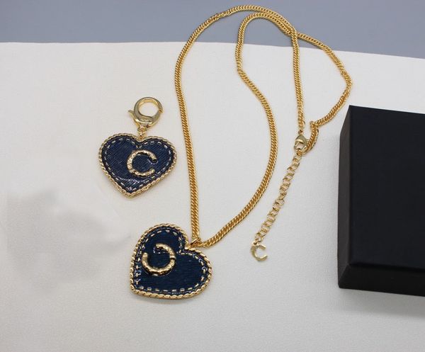 2024 Luxus-Charm-Anhänger-Halskette in Herzform mit blauem Emaille-Design, 18 Karat vergoldet, mit Stempel-Schlüsselanhänger-Ohrring PS3251B