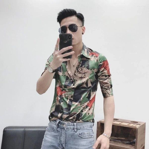 Camisas casuais masculinas homem tops roupas engraçadas meia manga e blusas para homens hip hop floral colorido com colarinho botão de seda moda 2024