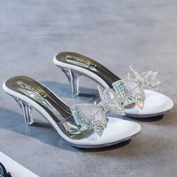 Отсуть обувь цвета бриллианты бабочка тапочки женские стилевые насос 2020 Новый летний средний высокий каблук. Сетка сетка красный кристалл прозрачный H240321