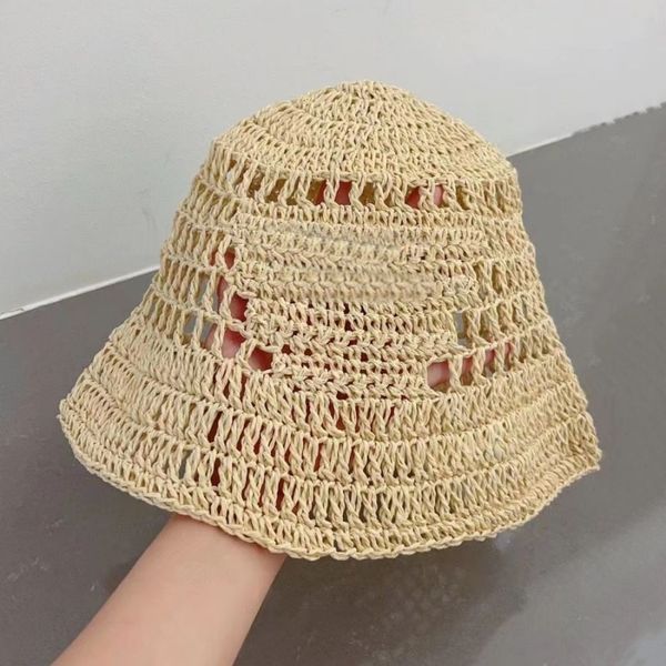 Cappello da donna a secchiello in paglia Cappelli firmati Berretto aderente scavato Berretti da spiaggia estivi da donna Lettera ricamata Taglia unica per adulti TOP