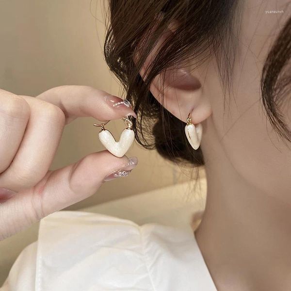 Висячие серьги 2024, корейские легкие роскошные белые масляные серьги-гвоздики «Любовь» для женщин, модные элегантные металлические ювелирные изделия, подарки