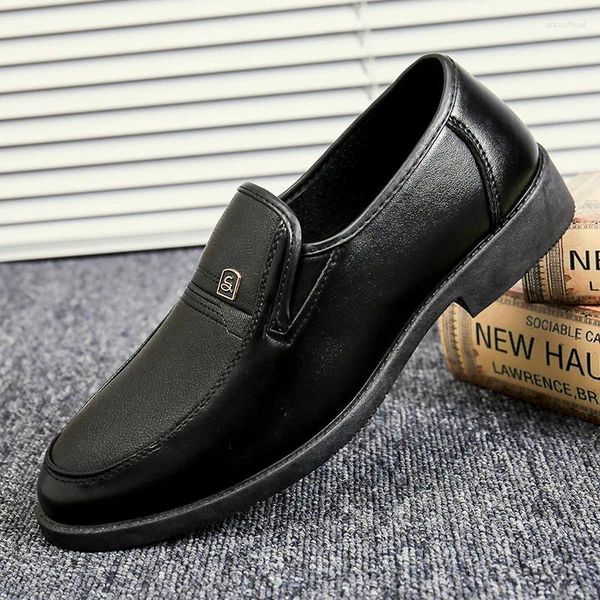 Sapatos de vestido masculinos homens de negócios preto casual casamento tenis masculino banquete festa homens couro