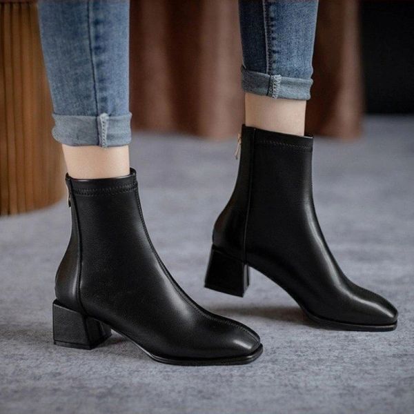 Stiefel 2024 Neue Herbst -Knöchelstiefel Frauen Mode dicke Ferse Square Zehen Stiefel Casual Low Heel Sexy Ladies Schuhe Winter Botas de Mujer