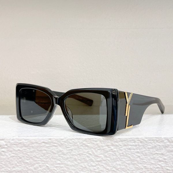 Damenmode, rechteckige Designer-Sonnenbrille mit kleinem Rahmen, übergroßen Buchstabenbeinen, hochwertigen farbwechselnden und UV400-beständigen Gläsern mit Box SLM0138