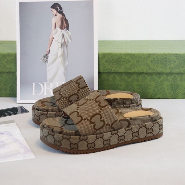 Designer-Sandalen, Slides, Sandale, Paris, neue Gummi-Sandalen mit dicken Sohlen, rutschfeste Sandalen für Herren und Damen, Moderaum, Sommer-Strand-Sandale