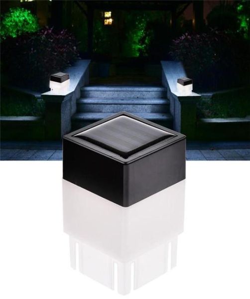 2x2 Lampada solare a LED con cappuccio quadrato Lampada da pilastro alimentata per esterni per recinzione in ferro battuto Cortile anteriore Cortili Cancello paesaggistico Res1784356