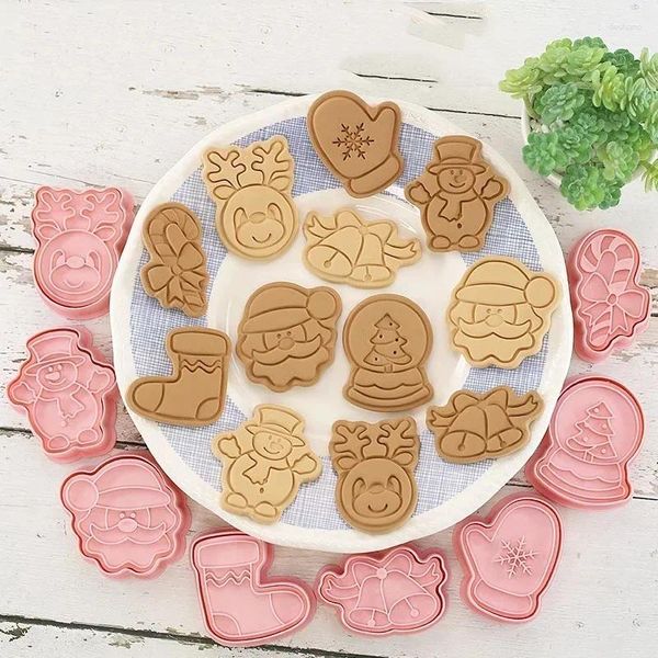 Stampi da forno Utensili da cucina 8 pezzi/set Stampo per biscotti a forma di cartone animato fai-da-te Formine per biscotti di Natale Decorazione per torta in plastica ABS