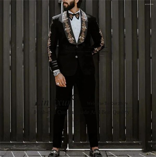 Erkekler Takım Moda Altın aplikeler Dantel Erkekler 2 Parçası Setler Düğün Damat Smokin Sinemeler İnce Erkek Balo Partisi Blazers Lüks Kostüm Homme